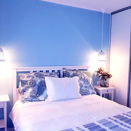 Apartment Sea View 로비니 외부 사진